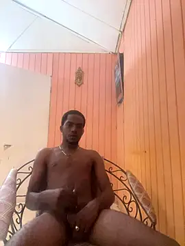 Snapshot of cockybig1 chatting on 10.10.25 cockybig1 online show from 10.10.25