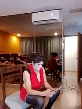 transreyna online show from 02.12.26