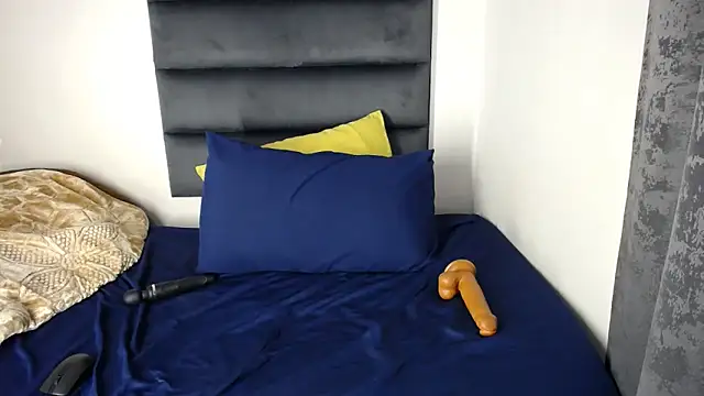 Juiceybileh online show from 10.18.25