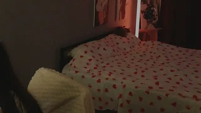 Snapshot of Al1ceGreen chatting on 11.05.25 Al1ceGreen online show from 11.05.25