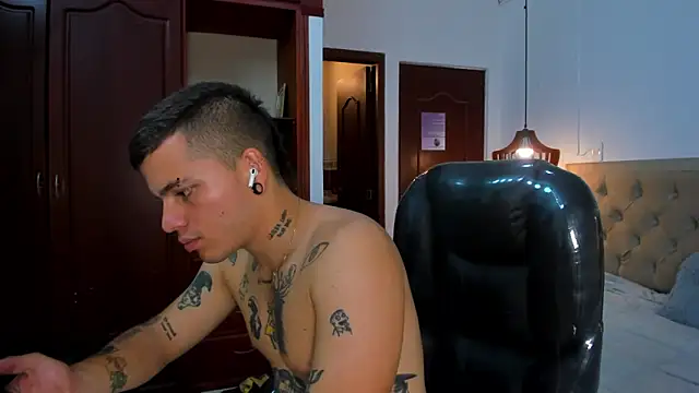 wildthor26 online show from 09.29.25