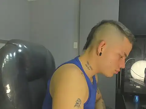 wildthor26 online show from 10.04.25