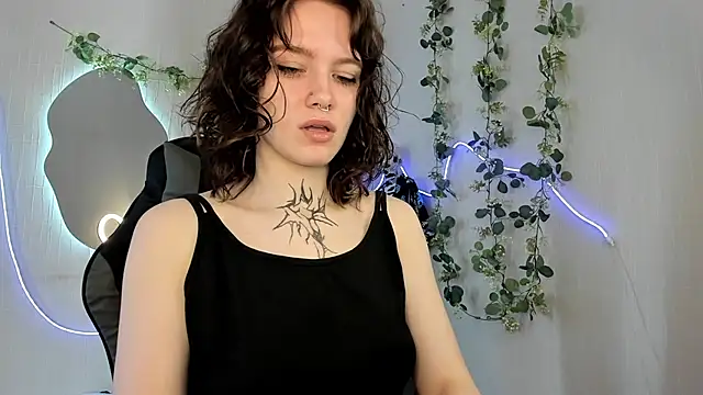 Elastikisss online show from 04.21.26