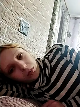 Ponka2011 online show from 10.13.25