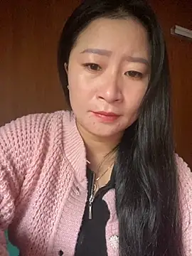 violet-00 online show from 10.25.25