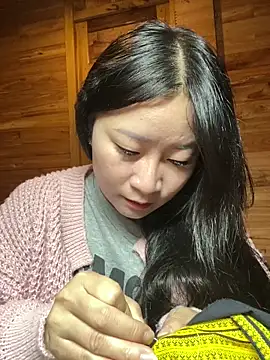 violet-00 online show from 11.25.25