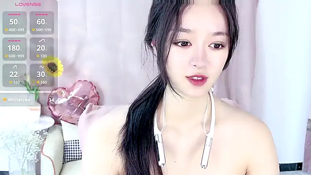 Nelly520 online show from 12.04.25