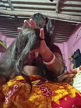 Snapshot of reya743 chatting on 12.17.25 reya743 online show from 12.17.25