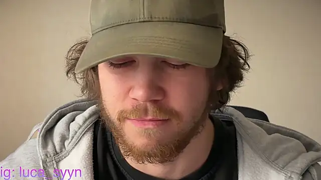 Snapshot of luca_syn chatting on 11.22.25 luca syn online show from 11.22.25