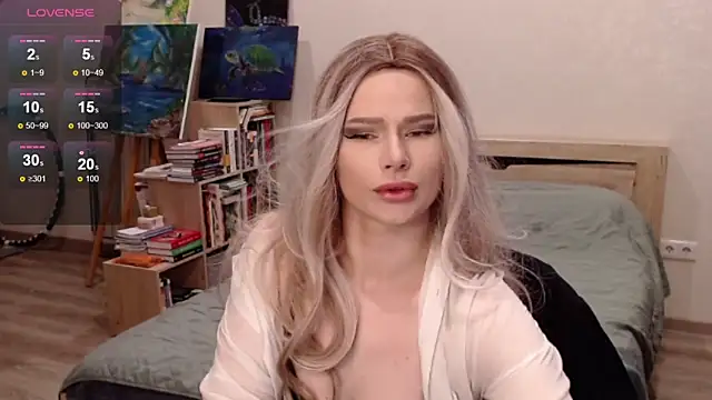 Snapshot of bbJ_one chatting on 10.18.25 bbJ one online show from 10.18.25