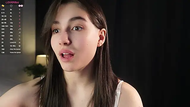 Snapshot of LettySlovacek chatting on 02.25.26 LettySlovacek online show from 02.25.26