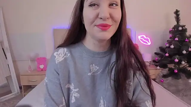 TrishaDarks online show from 12.18.25