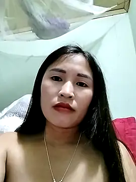 Snapshot of Mai4568 chatting on 10.11.25 Mai4568 online show from 10.11.25