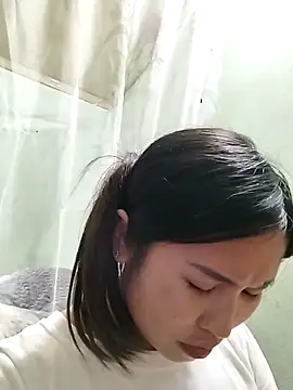 Snapshot of Mai4568 chatting on 10.18.25 Mai4568 online show from 10.18.25