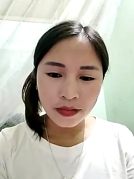 Snapshot of Mai4568 chatting on 10.19.25 Mai4568 online show from 10.19.25