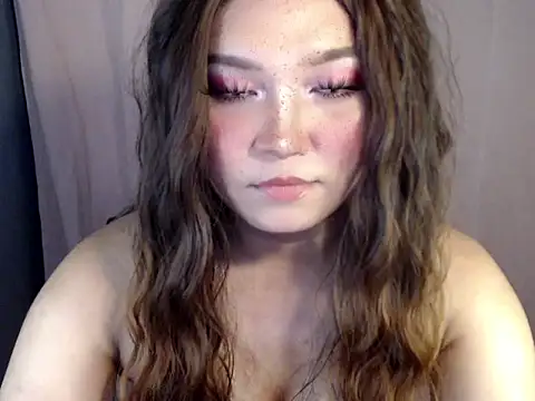 Snapshot of Eyes-on-me chatting on 11.20.25 Eyes-on-me online show from 11.20.25