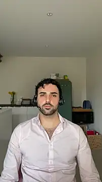 Snapshot of eauminerale chatting on 02.23.26 eauminerale online show from 02.23.26