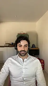 Snapshot of eauminerale chatting on 04.24.26 eauminerale online show from 04.24.26