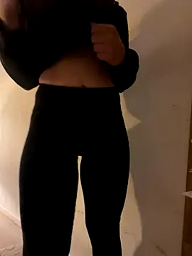 Elliepush online show from 10.04.25