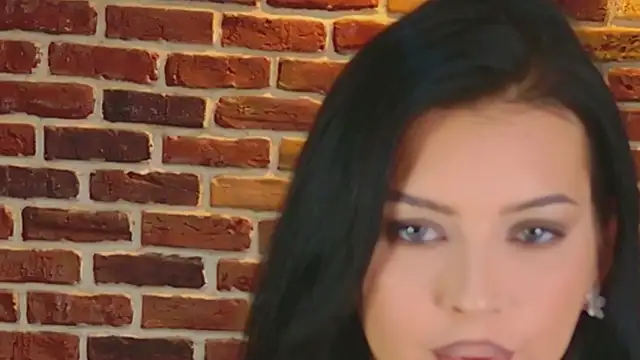 MeganSin  online show from 12.16.25