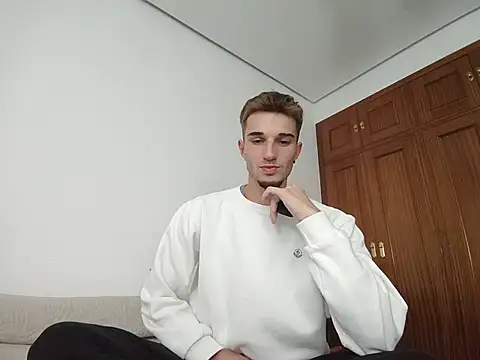 jorgeereyy online show from 10.21.25