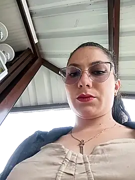 Snapshot of Mia-love-03 chatting on 11.25.25 Mia-love-03 online show from 11.25.25