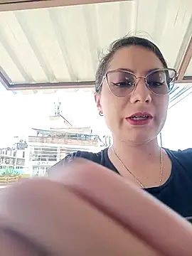 Snapshot of Mia-love-03 chatting on 11.30.25 Mia-love-03 online show from 11.30.25