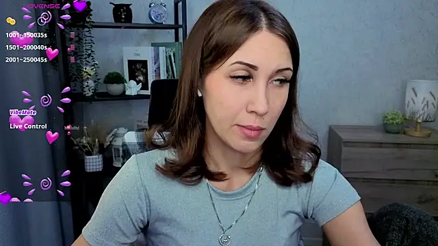 DreamVelour online show from 02.20.26