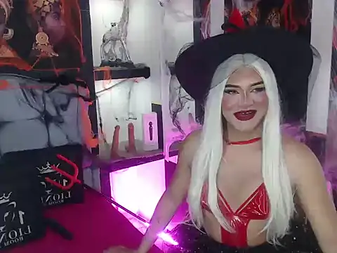 Snapshot of Sophia_hott01 chatting on 10.25.25 Sophia hott01 online show from 10.25.25