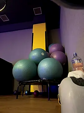 Anavalle online show from 09.29.25