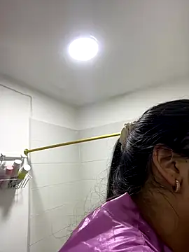 IsabellaJoness  online show from 11.05.25