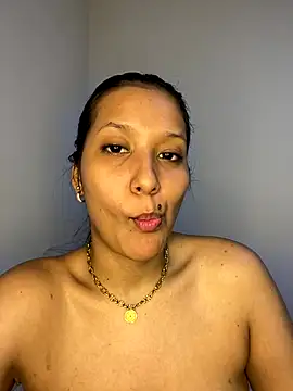 IsabellaJoness  online show from 11.24.25