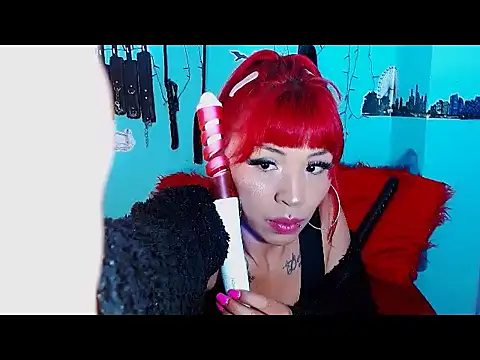 Snapshot of mylygrey chatting on 11.20.25 mylygrey online show from 11.20.25