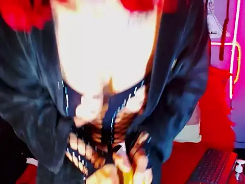 Snapshot of mylygrey chatting on 12.02.25 mylygrey online show from 12.02.25