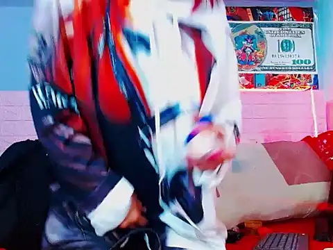 Snapshot of mylygrey chatting on 12.13.25 mylygrey online show from 12.13.25