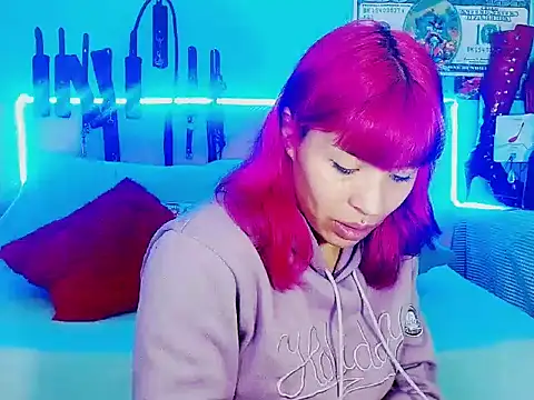 Snapshot of mylygrey chatting on 02.25.26 mylygrey online show from 02.25.26