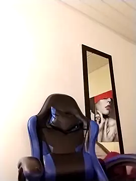 lala clark online show from 11.30.25