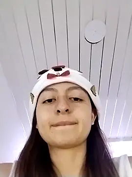 lala clark online show from 12.19.25