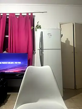 Snapshot of KarenG2025 chatting on 11.27.25 KarenG2025 online show from 11.27.25