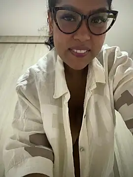 miiabrown18 online show from 10.10.25