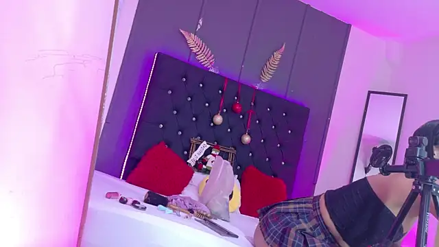 Kataaleya  12 online show from 12.03.25