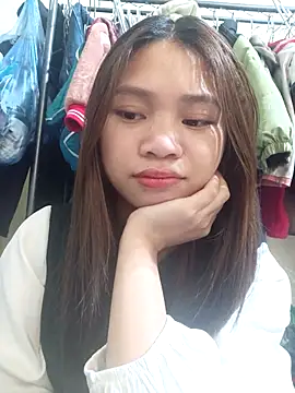 Snapshot of Mayy1 chatting on 11.15.25 Mayy1 online show from 11.15.25