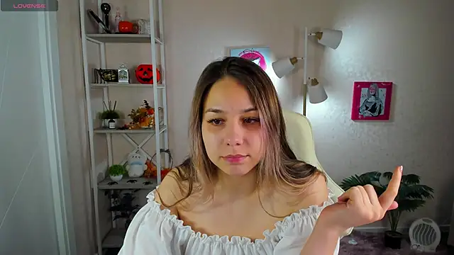 Snapshot of Al1ice_Moures chatting on 11.22.25 Al1ice Moures online show from 11.22.25