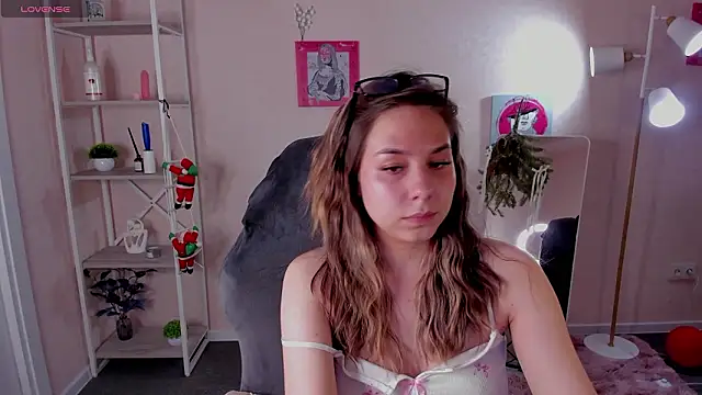 Al1ice Moures online show from 01.14.26