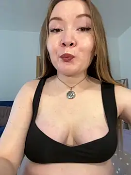 Snapshot of Amalie_Smith chatting on 05.25.26 Amalie Smith online show from 05.25.26