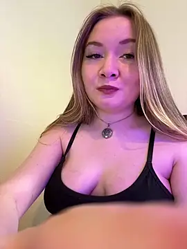 Snapshot of Amalie_Smith chatting on 05.30.26 Amalie Smith online show from 05.30.26
