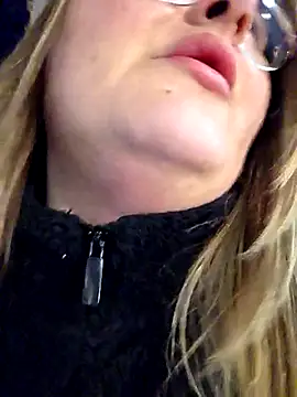 HornyBella88 online show from 01.11.26