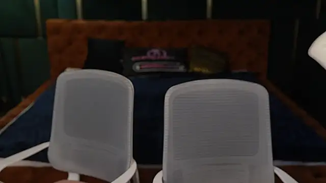 Snapshot of Luchi_Sun chatting on 11.19.25 Luchi Sun online show from 11.19.25