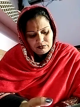 Snapshot of Punjabi_Jatni chatting on 11.30.25 Punjabi Jatni online show from 11.30.25