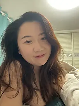 Snapshot of Momo-9988 chatting on 12.04.25 Momo-9988 online show from 12.04.25